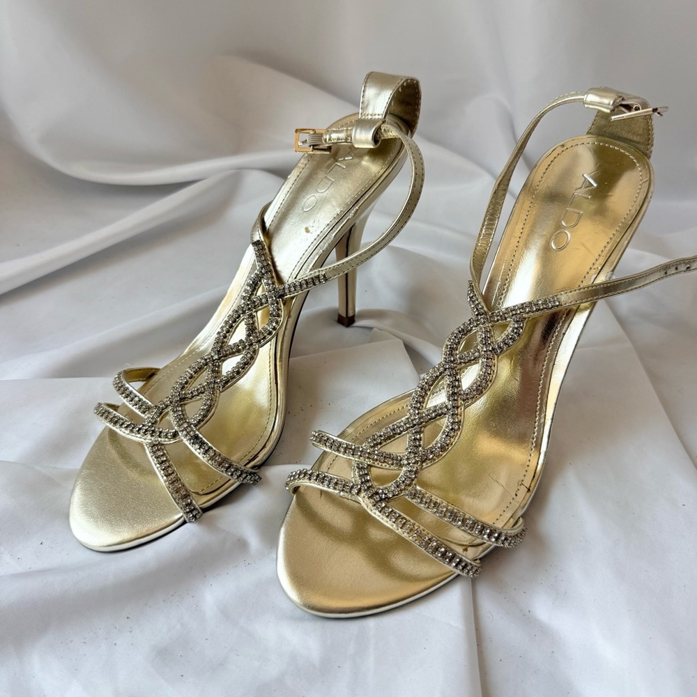 Vintage Aldo Gold Diamond Heels